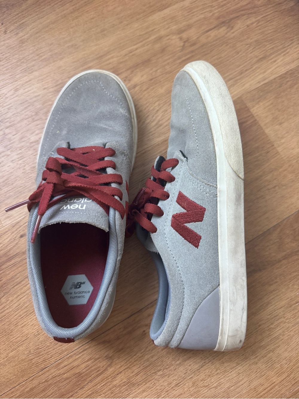 New balance low profile, skate shoes